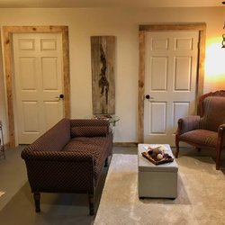 Inner Harmony Therapeutic Bodywork - Featuring a cozy lobby.