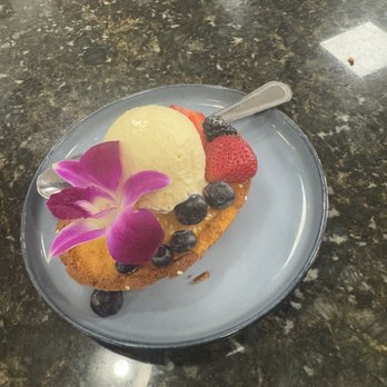 Tata's Cafe - Salvadorian quesadilla - Breakfast & Brunch Near Me - Hawthorne, California