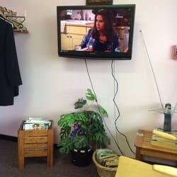 Shaz Hair Designers - Waiting area