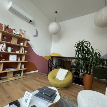 Vestige Tattoo Studio - Inside - Tattoo Near Me - Brooklyn, New York Vestige Tattoo Studio - Inside - Tattoo Near Me - Brooklyn, New York