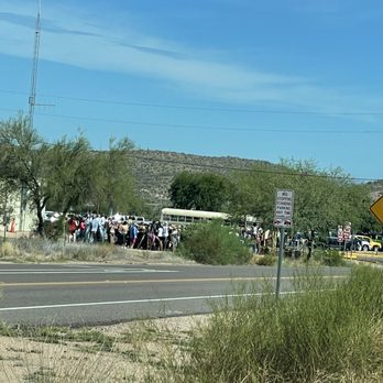 Salt River Tubing - Be prepared for long lines - Rafting/Kayaking Near Me - Mesa, Arizona