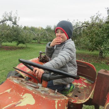 Mountain Orchards - Fruits & Veggies Near Me - Mountain, Ontario