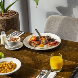 Hilton Garden Inn Bristol City Centre - Breakfast Area