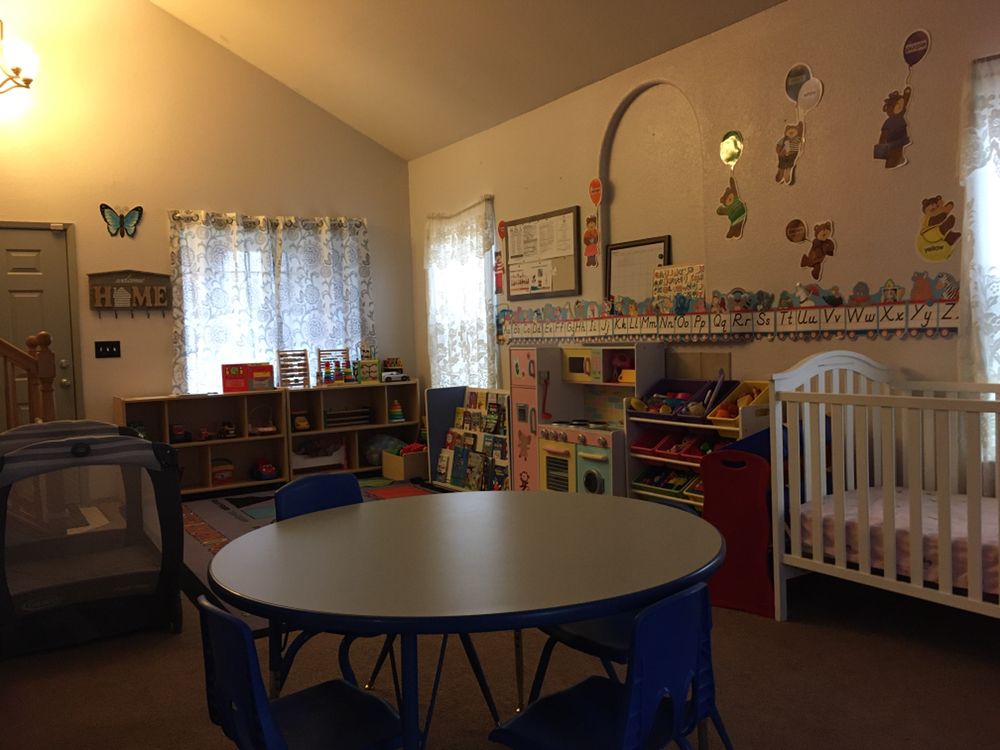 Mi Segundo Hogar Day Care - childcare center in Stockton, CA
