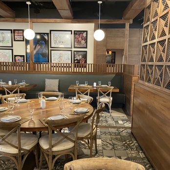 Baires Grill - Weston - Dinning Area - Argentine Near Me - Weston, Florida Baires Grill - Weston - Dinning Area - Argentine Near Me - Weston, Florida