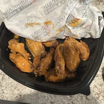 Hurricane Grill & Wings - Wings - Chicken Wings Near Me - Niceville, Florida