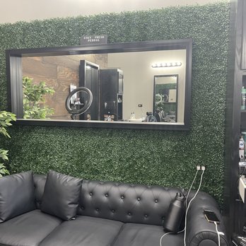 Premier Barber Parlor - Barbers Near Me - Bakersfield, California
