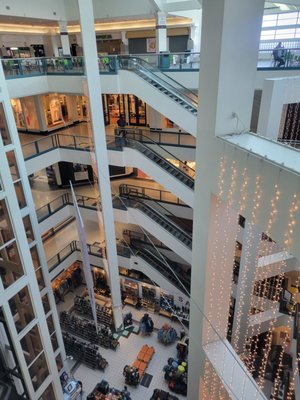 Anchorage 5th Avenue Mall by null