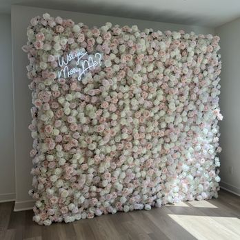 Everbloom Rental - The Emma wall - Floral Designers Near Me Everbloom Rental - The Emma wall - Floral Designers Near Me