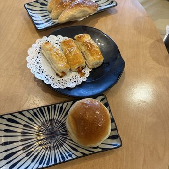 Sam Woo Cafe - Pork buns, huong Kong coconut bun, baked BBQ pork puffs - Desserts Near Me - Artesia, California Sam Woo Cafe - Pork buns, huong Kong coconut bun, baked BBQ pork puffs - Desserts Near Me - Artesia, California