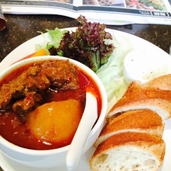 咖啡弄 - Beef brisket curry - Cafes Near Me - Hong Kong, HK