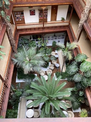 Hotel Monopol by null