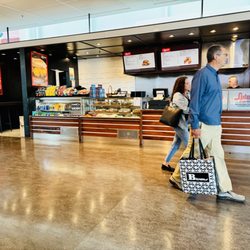Lester's Deli Express - The Place