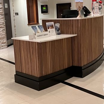 Courtyard Montvale - Front desk - Hotels Near Me - Montvale, New Jersey Courtyard Montvale - Front desk - Hotels Near Me - Montvale, New Jersey