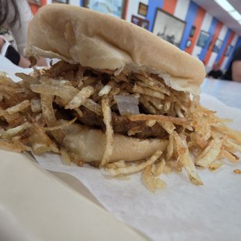 El Rey De Las Fritas - Regular plain Frita burger - Cuban Near Me - Miami, Florida