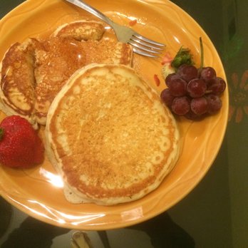 Sunflower Cafe - Interrupted my friend's pancake breakfast here with, of course, real maple syrup. - Cafes Near Me - Cooperstown, New York