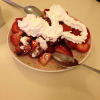Goleta Sushi House - Strawberries and chocolate - Sushi Bars Near Me - Goleta, California Goleta Sushi House - Strawberries and chocolate - Sushi Bars Near Me - Goleta, California