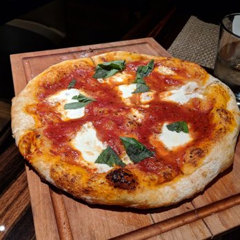 Roanoke - Cocktail Bars Near Me - Chicago, Illinois