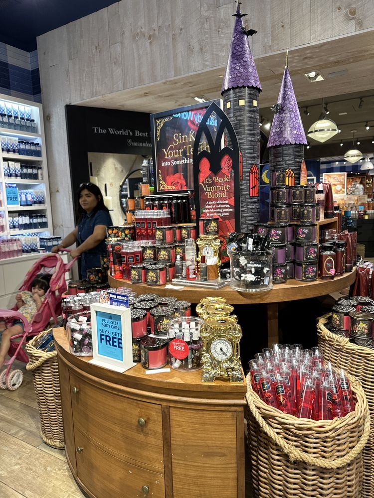 BATH & BODY WORKS Updated July 2024 1201 Lake Woodland Dr, The
