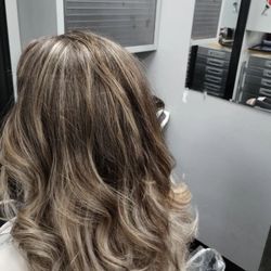 Finesse Salon & Barber