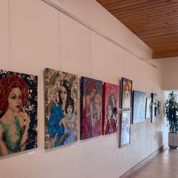Outbound Sedona - Sedona Arts Center installation in Outbound's lobby. - Resorts Near Me - Sedona, Arizona