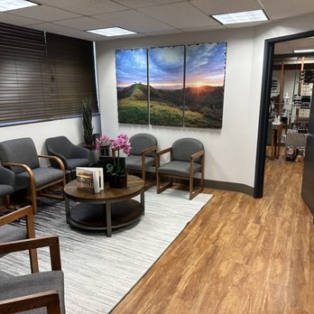 Two Trees Optometry - Waiting Room - Optometrists Near Me - Ventura, California Two Trees Optometry - Waiting Room - Optometrists Near Me - Ventura, California