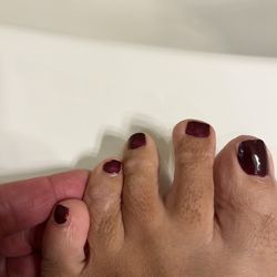 Divine Nail Spa - Uneven paint job