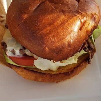 Monarch Ocean Pub - Applewood bacon burger - Gastropubs Near Me - Del Mar, California