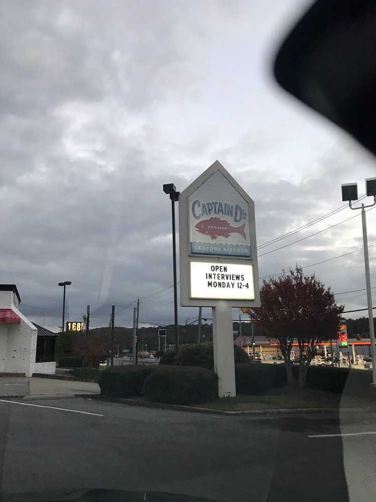 Captain D's Logo