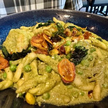 Murphy's - Fulsilli Pasta with english peas, pistachio pesto, crispy garlic and orange - 5/5! - American Near Me - Atlanta, Georgia