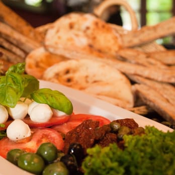 Trattoria Zoe - Brunch jeden Sonntag - Italian Near Me - Berlin, BE Trattoria Zoe - Brunch jeden Sonntag - Italian Near Me - Berlin, BE