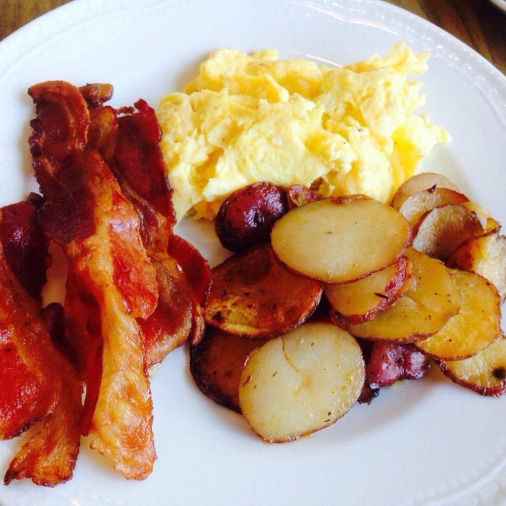 22 Square Restaurant - Yummy breakfast plate. - American Near Me - Savannah, Georgia