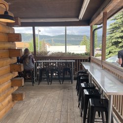 Roy’s Crew BBQ - Out door counter seating