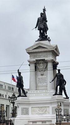 Monumento a Los Heroes de Iquique by null