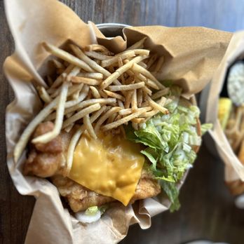 Fuller's Raw Bar - Fish Filet Sandwich - Seafood Near Me - Hampton, Virginia