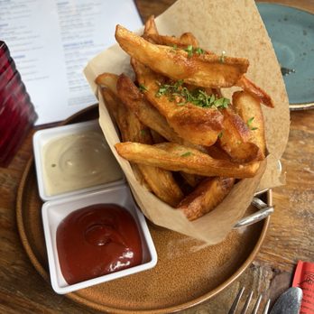 Brighton Bodega - Duck fat fries - Cocktail Bars Near Me - Brighton, Massachusetts