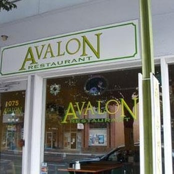 Avalon Restaurant - the entrance to avalon restaurant - Breakfast & Brunch Near Me - Victoria, British Columbia