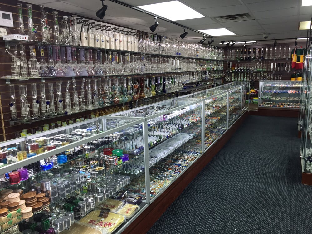 3D SMOKE SHOP Updated October 2024 23 Photos & 19 Reviews 6530 E