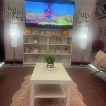 Pressed Pink Kids Salon - Inside lobby - Kids Hair Salons Near Me - Memphis, Tennessee Pressed Pink Kids Salon - Inside lobby - Kids Hair Salons Near Me - Memphis, Tennessee