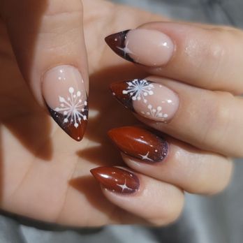 J’s Nails - Love the snow flakes! - Nail Salons Near Me - Centerville, Utah
