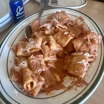 Anna Pizza - rigatoni alla vodka - Pizza Near Me - Los Angeles, California