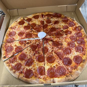 Zeppo's Pizza - Giant pepperoni - Pizza Near Me - Bakersfield, California Zeppo's Pizza - Giant pepperoni - Pizza Near Me - Bakersfield, California