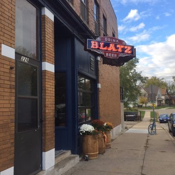 Ohio Tavern - Ohio Tavern exterior - Dive Bars Near Me - Madison, Wisconsin Ohio Tavern - Ohio Tavern exterior - Dive Bars Near Me - Madison, Wisconsin