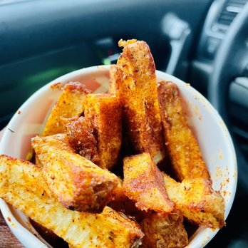 Lucky Buns - Braai Spiced Fries - Burgers Near Me - Washington, DC, District of Columbia