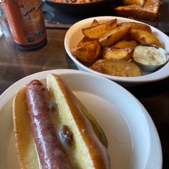 Mile One Eating House - Mountain dog, Yukon gold potatoes, bowl of chili & root beer - Burgers Near Me - Pemberton, British Columbia Mile One Eating House - Mountain dog, Yukon gold potatoes, bowl of chili & root beer - Burgers Near Me - Pemberton, British Columbia