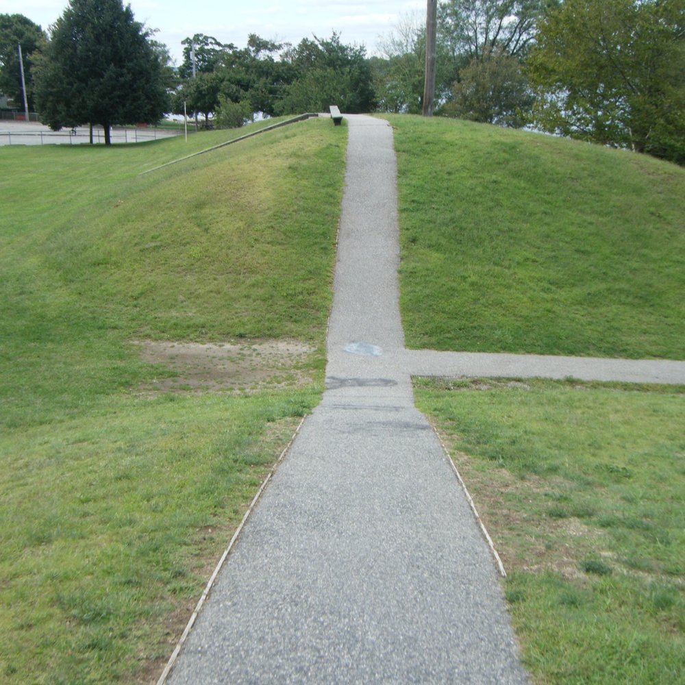 Burr's Hill Park - Site of old fort - Parks Near Me - Warren, Rhode Island Burr's Hill Park - Site of old fort - Parks Near Me - Warren, Rhode Island