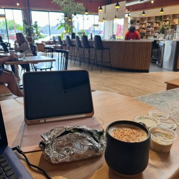 Chad's Chai - The ambience - Tea Rooms Near Me - Winston-Salem, North Carolina