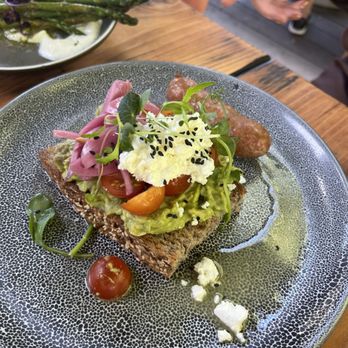 The Boat Shed - Avo toast - Cafes Near Me - Queenstown, OTA