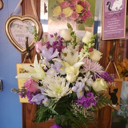 Florist's pick for sympathy bouquet. Florist's pick for sympathy bouquet.