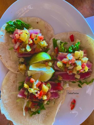 Lahaina Yacht Club by null